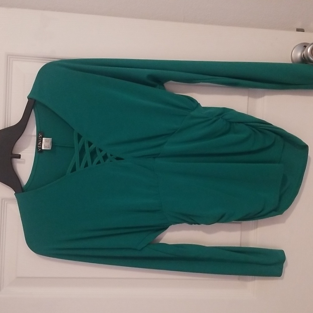 Rouched long sleeve top